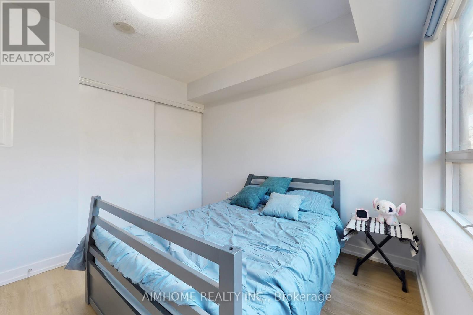 311 - 1420 Dupont Street, Toronto, Ontario  M6H 4J8 - Photo 17 - W12821624