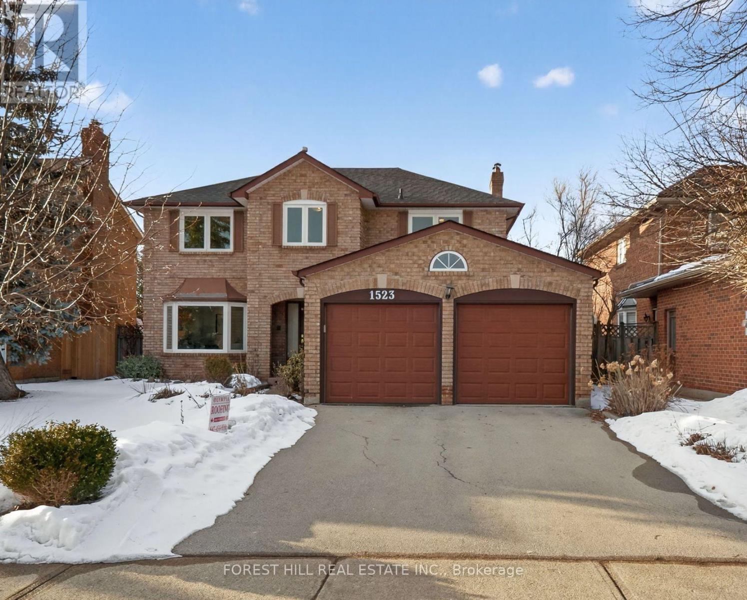 1523 STONEYBROOK TRAIL, Oakville, Ontario