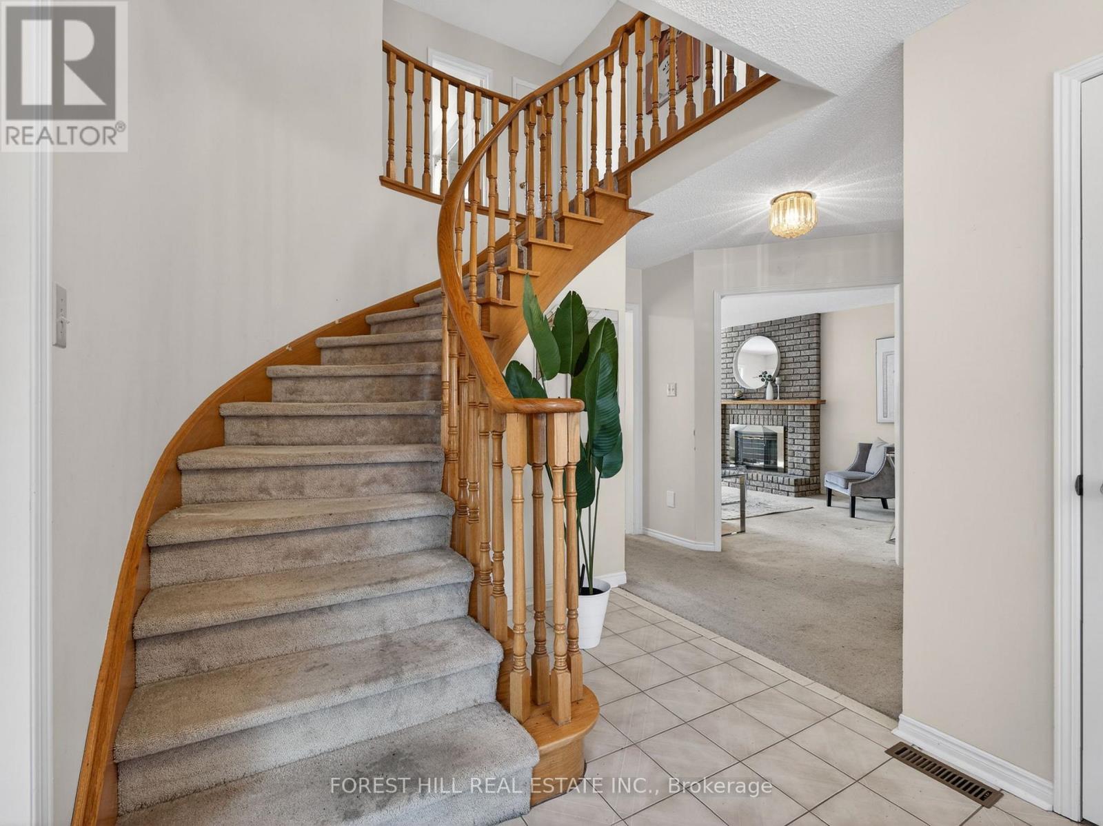 1523 Stoneybrook Trail, Oakville, Ontario  L6M 2R4 - Photo 11 - W12821636