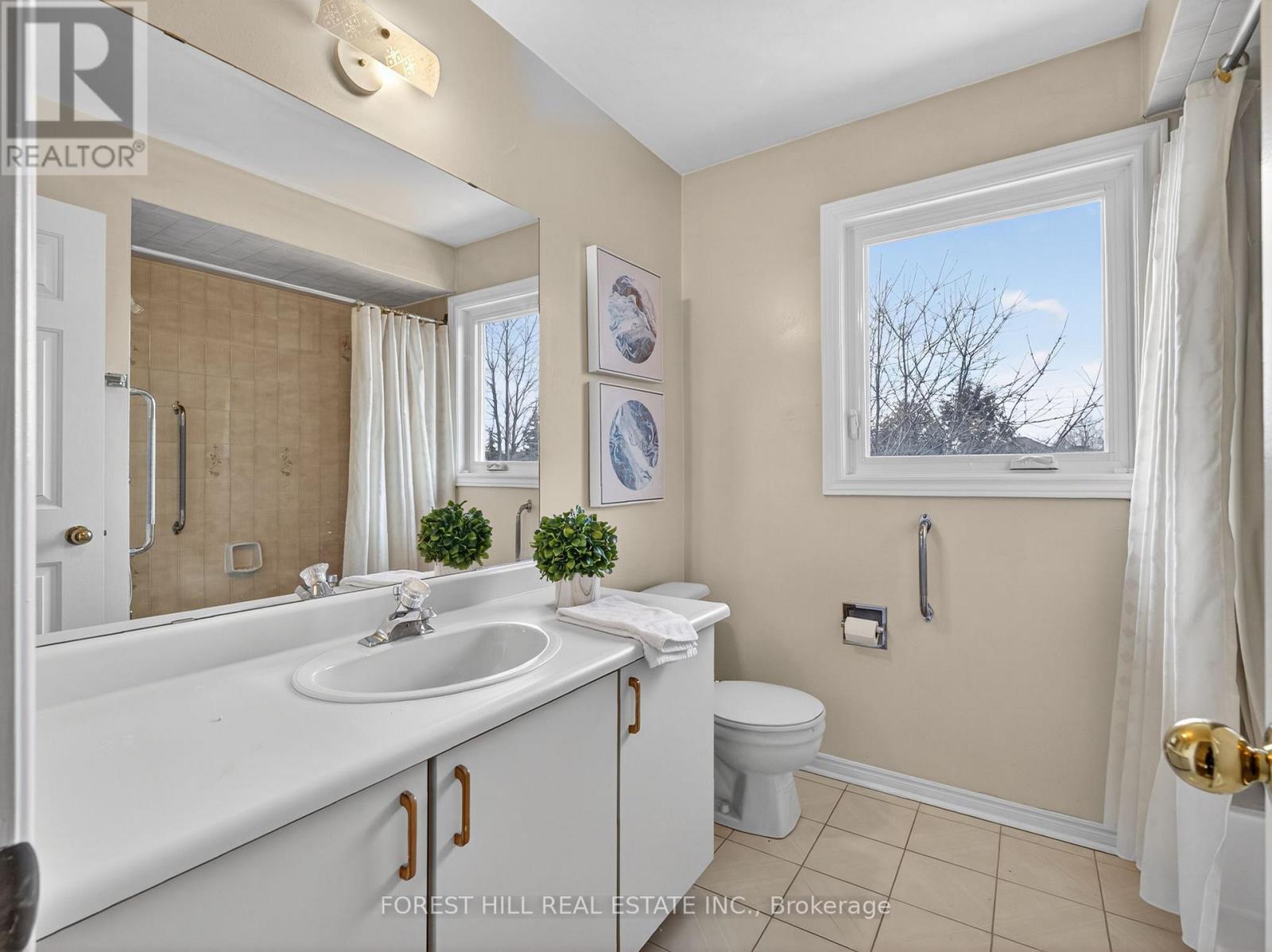 1523 Stoneybrook Trail, Oakville, Ontario  L6M 2R4 - Photo 22 - W12821636