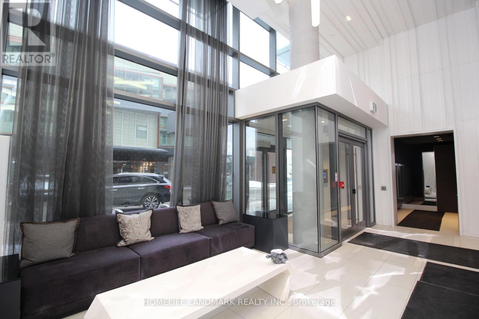 310 - 10 De Boers Drive, Toronto, Ontario  M3J 0L6 - Photo 21 - W12821666