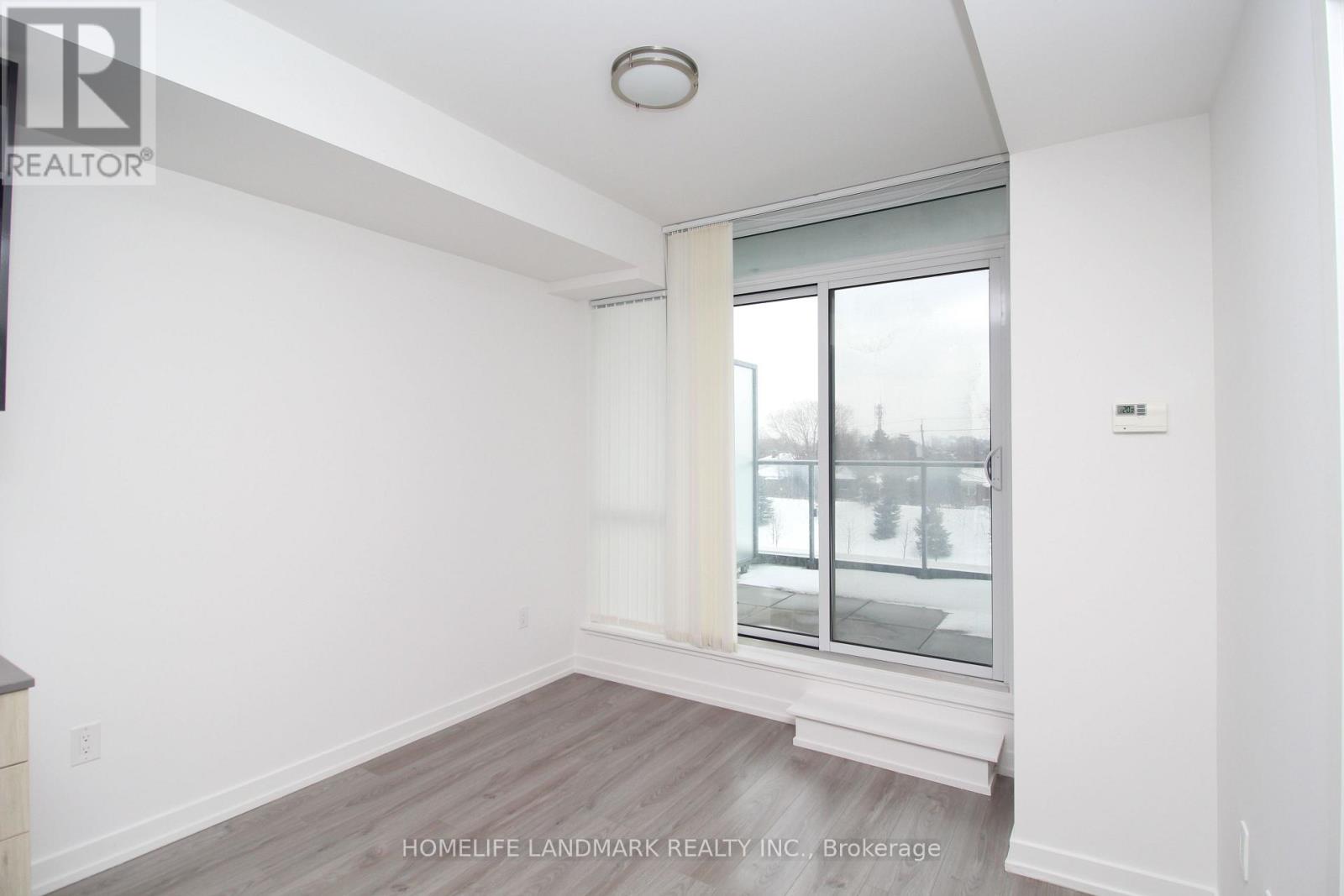 310 - 10 De Boers Drive, Toronto, Ontario  M3J 0L6 - Photo 8 - W12821666