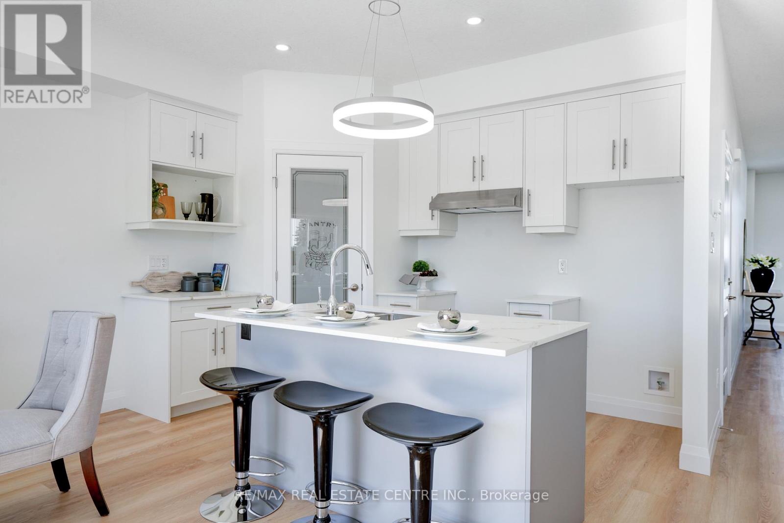 2524 CONSTANCE AVENUE, London South, Ontario