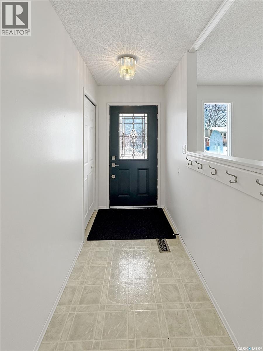 3205 Bliss Crescent, Prince Albert, Saskatchewan  S6V 7M1 - Photo 12 - SK029165