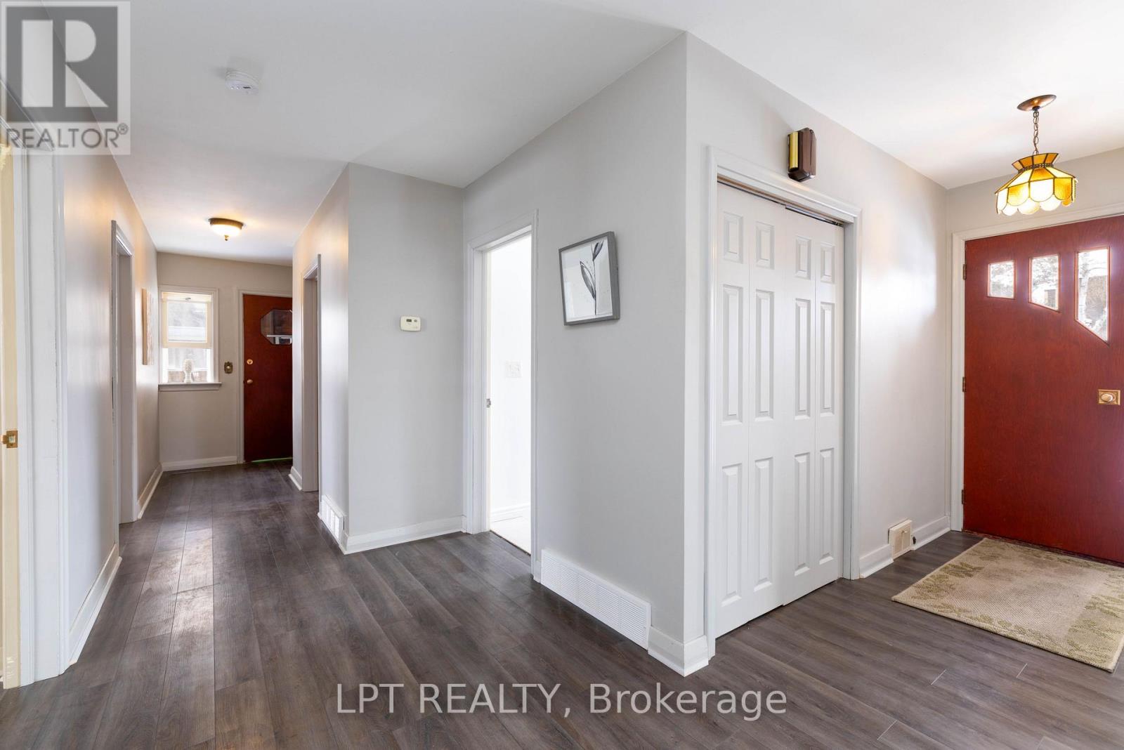 37 Malone Road, Georgina, Ontario  L0E 1L0 - Photo 18 - N12818170