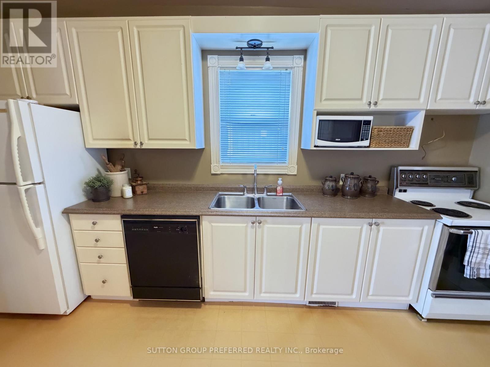 435 Chester Street, London South, Ontario  N6C 2J3 - Photo 15 - X12821704