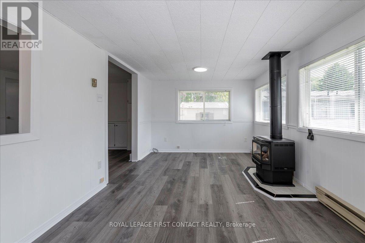 25 Hawthorne Drive, Innisfil, Ontario  L9S 1P1 - Photo 22 - N12821716