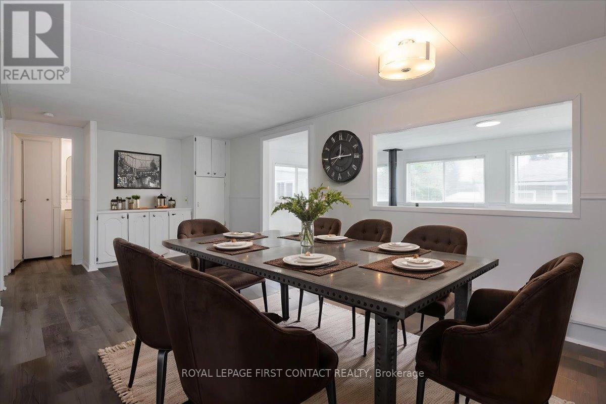 25 Hawthorne Drive, Innisfil, Ontario  L9S 1P1 - Photo 8 - N12821716