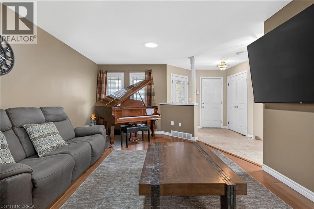 12 Langrell Avenue, Tillsonburg, Ontario  N4G 5X8 - Photo 9 - 40806681