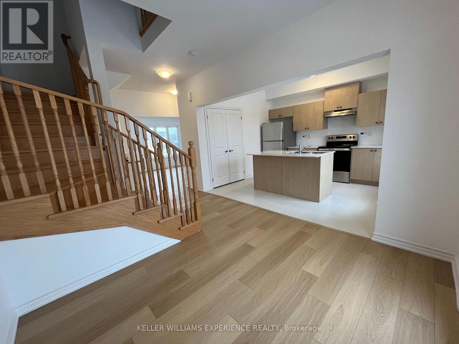 63 Harvest Crescent, Barrie, Ontario  L9J 0C2 - Photo 36 - S12821678