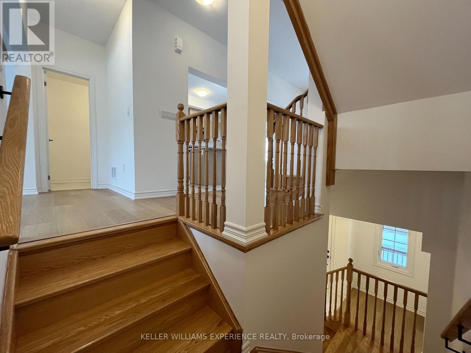 63 Harvest Crescent, Barrie, Ontario  L9J 0C2 - Photo 5 - S12821678