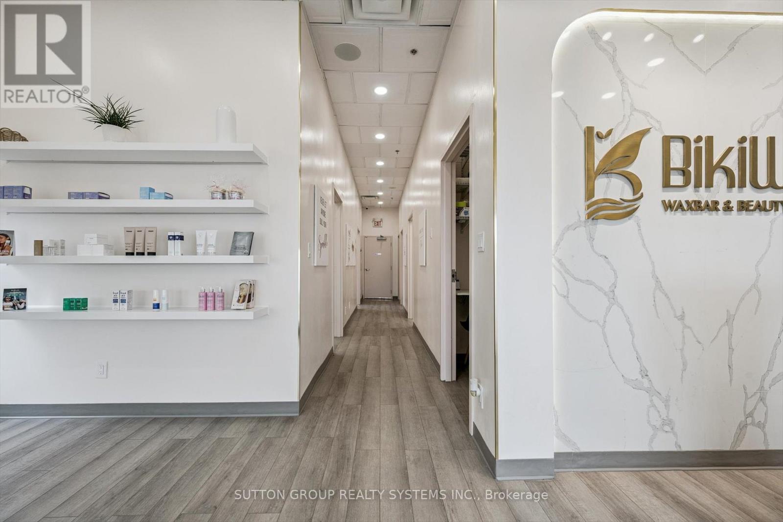 Unit 28 - 11 Bronte Road, Oakville (Br Bronte), Ontario  L6L 0E1 - Photo 10 - W12821676