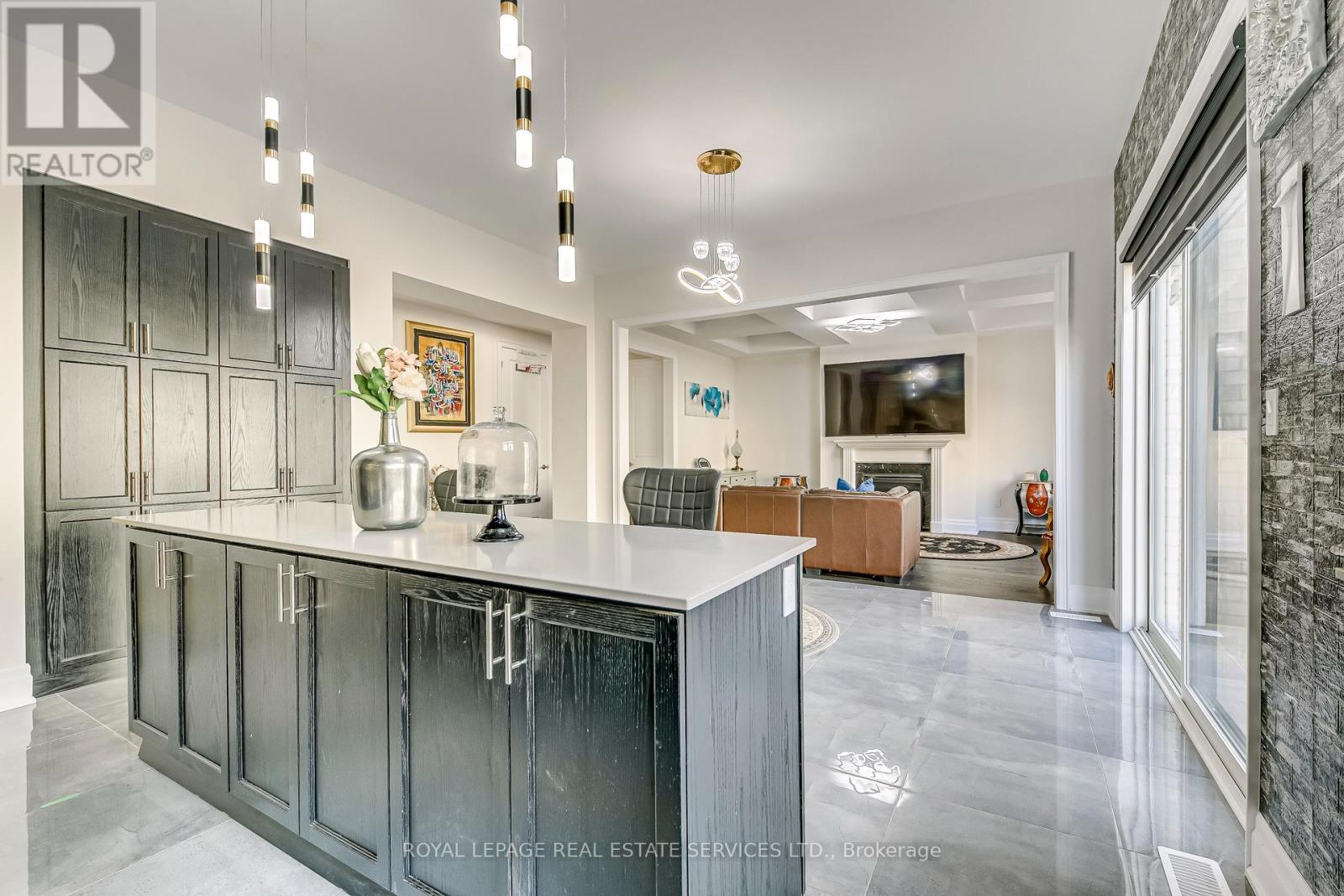 1367 Pelican Passage, Oakville, Ontario  L6H 7Z9 - Photo 10 - W12821684