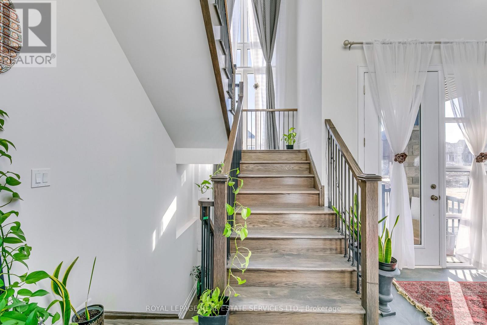 1367 Pelican Passage, Oakville, Ontario  L6H 7Z9 - Photo 13 - W12821684