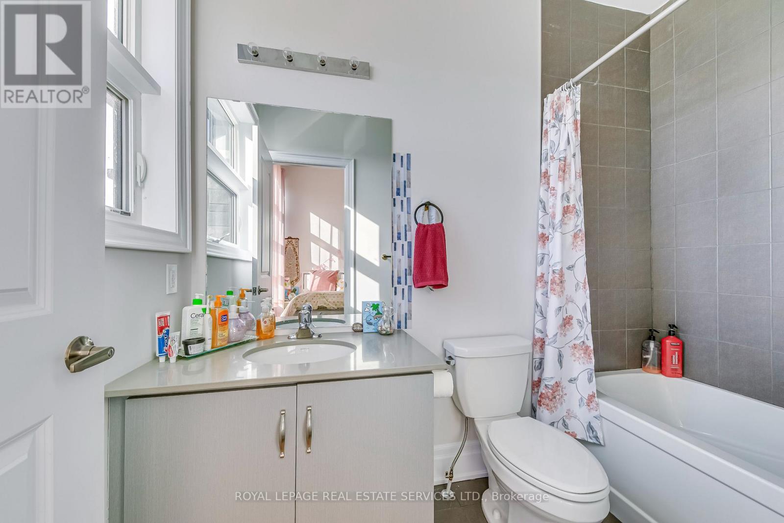 1367 Pelican Passage, Oakville, Ontario  L6H 7Z9 - Photo 22 - W12821684