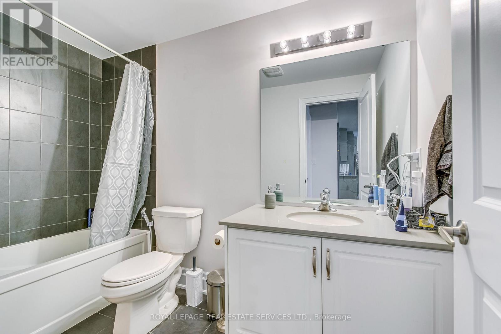 1367 Pelican Passage, Oakville, Ontario  L6H 7Z9 - Photo 44 - W12821684