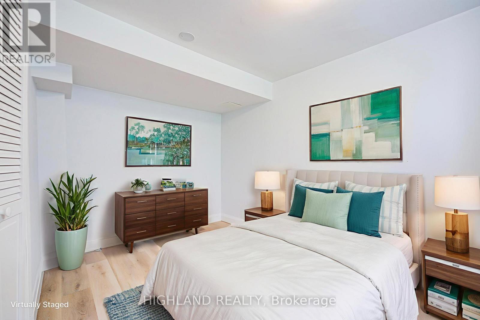 38 Esmond Crescent, Toronto, Ontario  M9W 1T4 - Photo 16 - W12821688