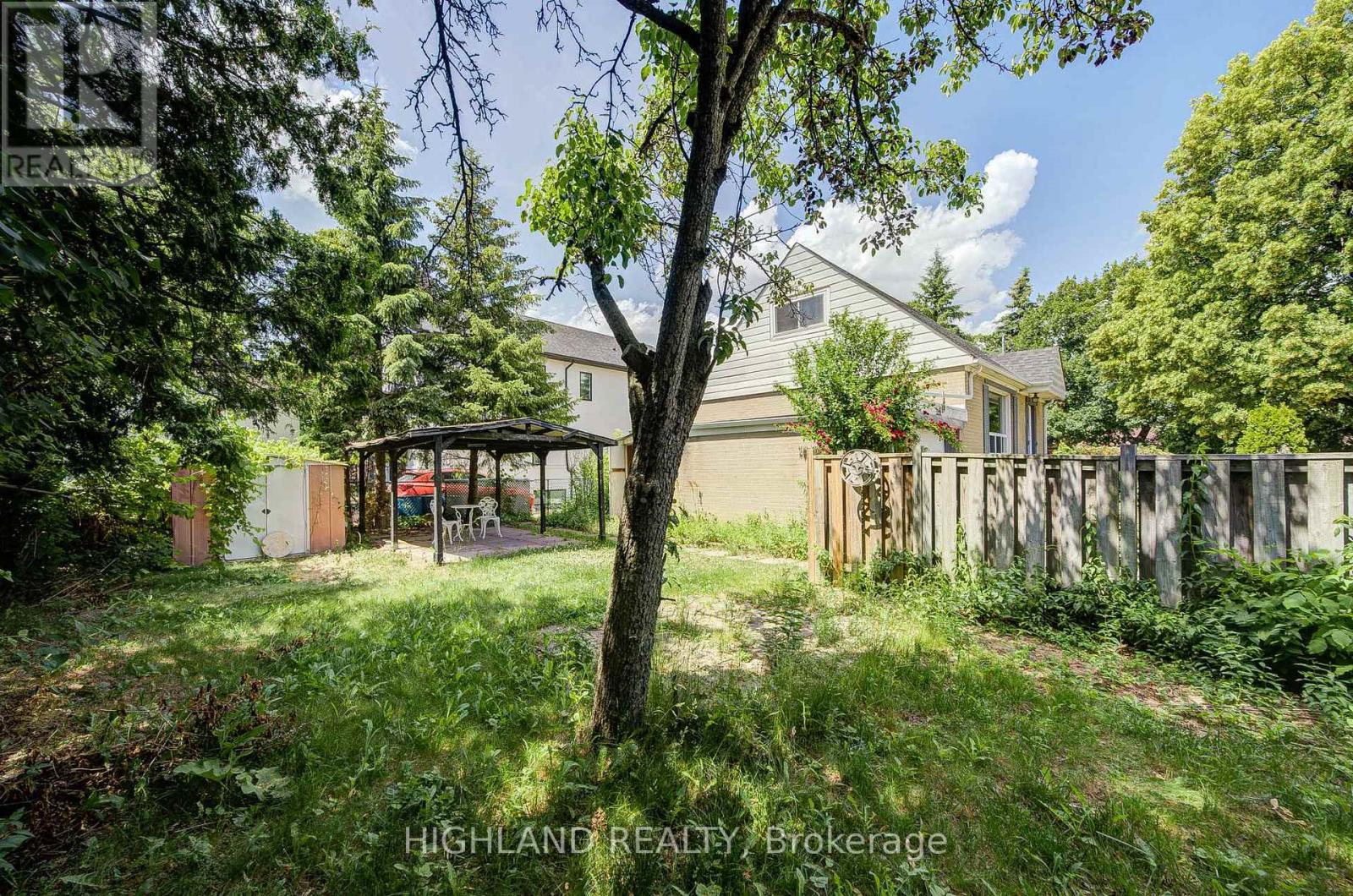 38 Esmond Crescent, Toronto, Ontario  M9W 1T4 - Photo 25 - W12821688