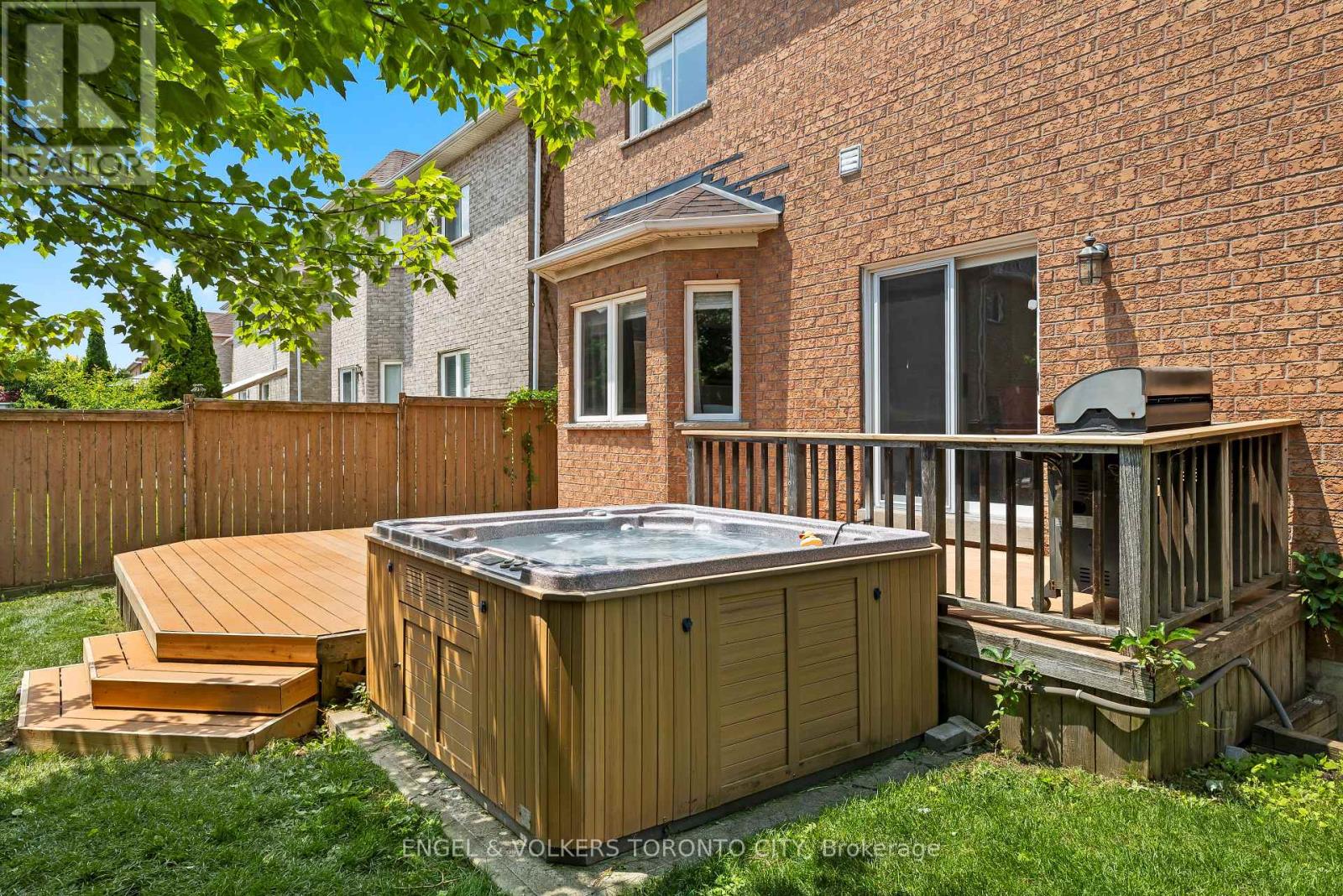 1510 Samuelson Circle, Mississauga, Ontario  L5N 8A2 - Photo 44 - W12821706