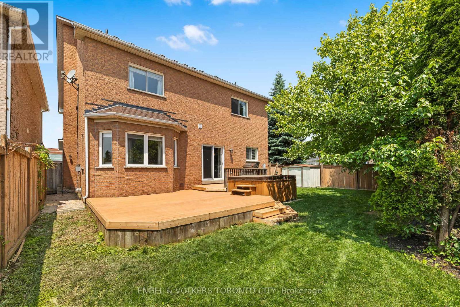 1510 Samuelson Circle, Mississauga, Ontario  L5N 8A2 - Photo 45 - W12821706