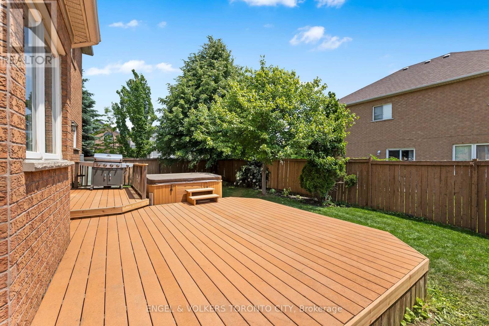 1510 Samuelson Circle, Mississauga, Ontario  L5N 8A2 - Photo 46 - W12821706