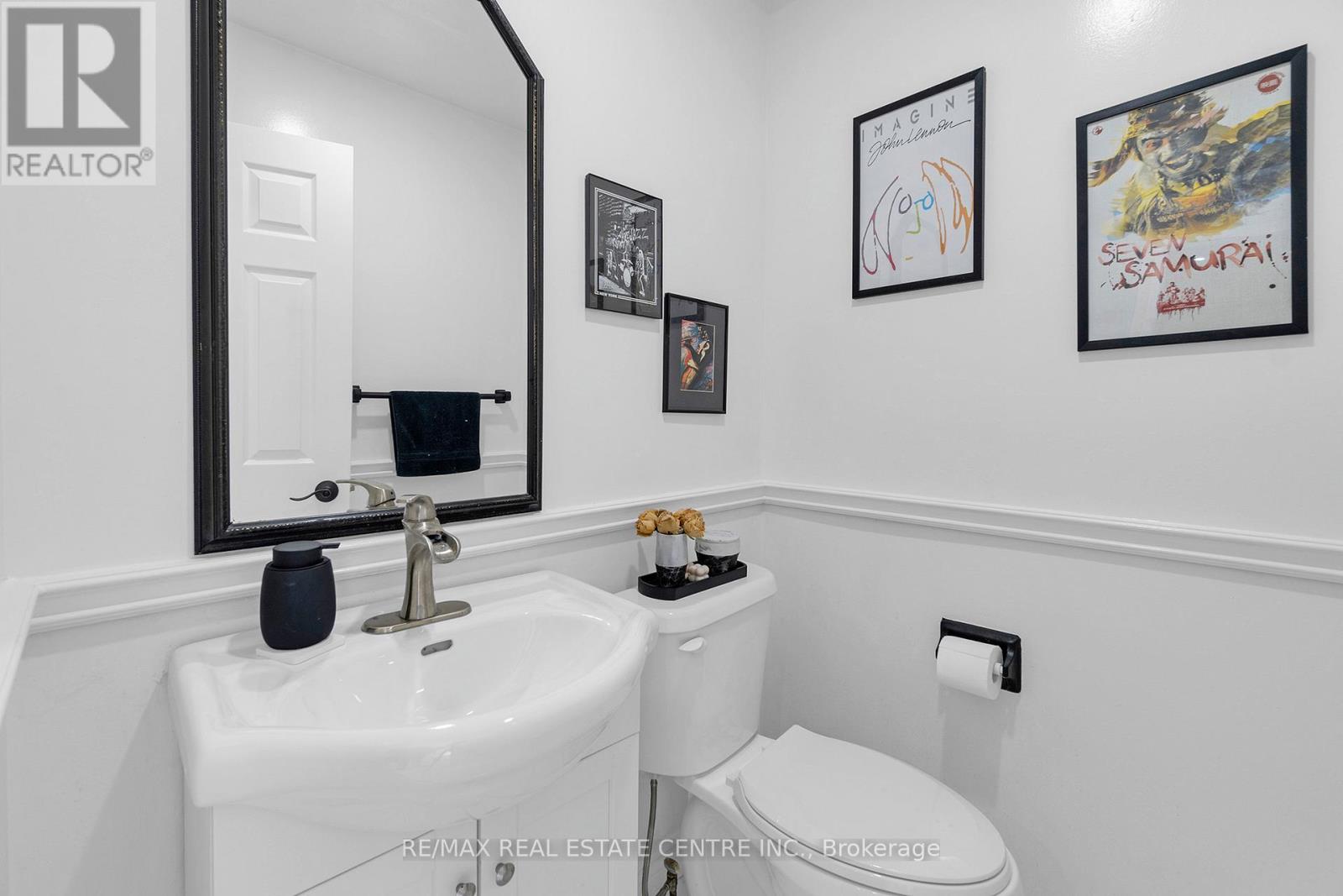 38 Sapphire Crescent, Brampton, Ontario  L6Z 4M4 - Photo 18 - W12821710