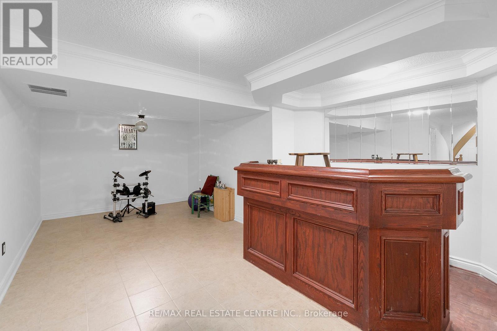 38 Sapphire Crescent, Brampton, Ontario  L6Z 4M4 - Photo 36 - W12821710