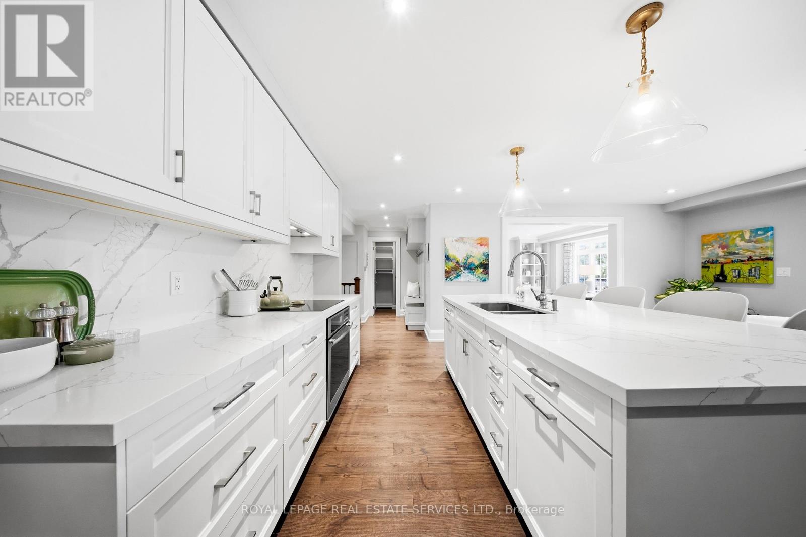 82 Dunedin Drive, Toronto, Ontario  M8X 2K5 - Photo 16 - W12821714