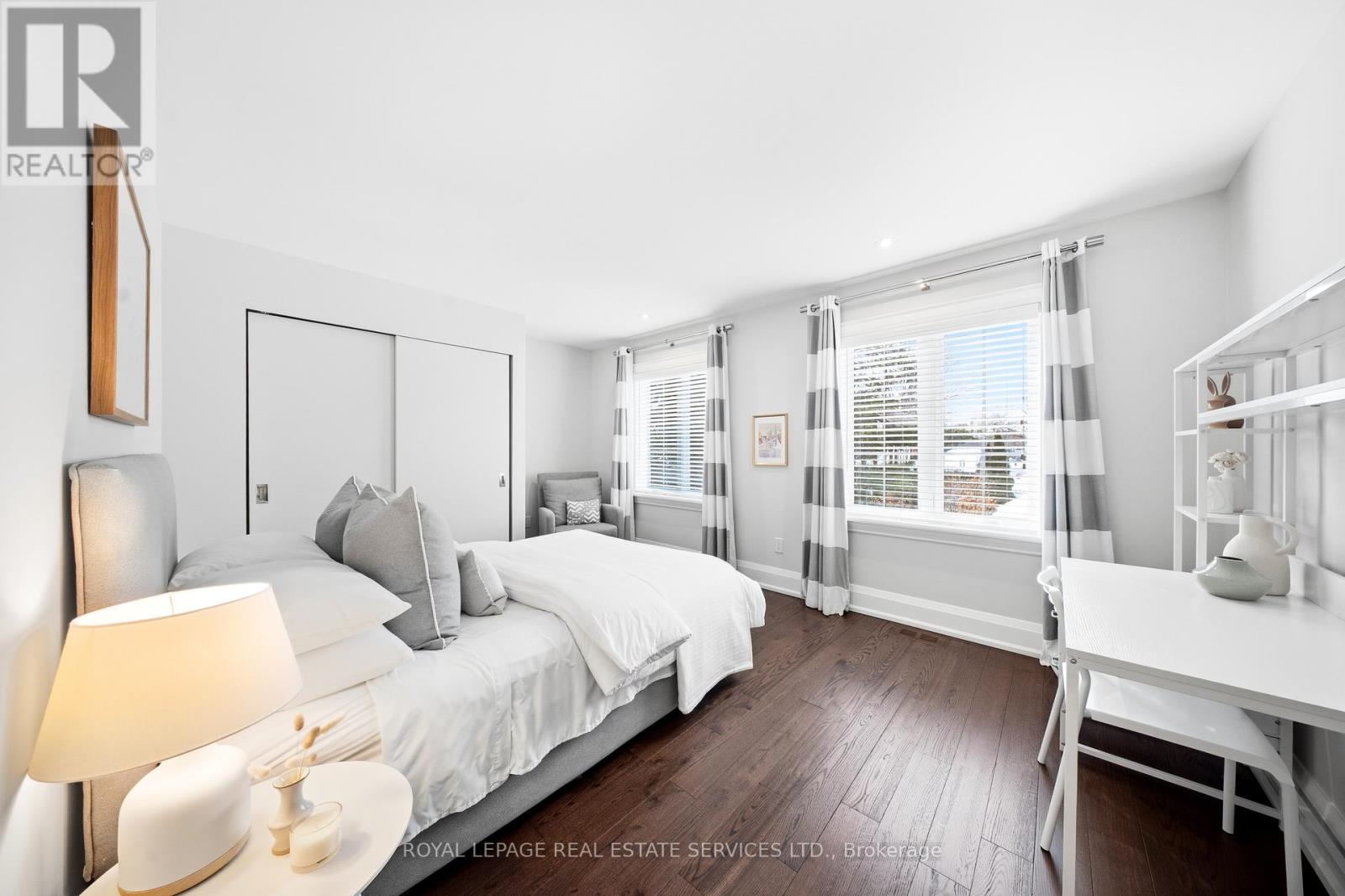 82 Dunedin Drive, Toronto, Ontario  M8X 2K5 - Photo 31 - W12821714