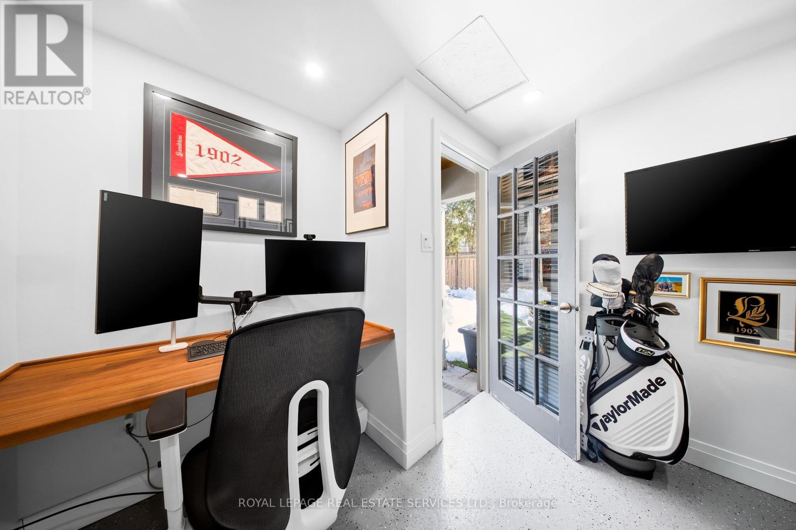 82 Dunedin Drive, Toronto, Ontario  M8X 2K5 - Photo 44 - W12821714