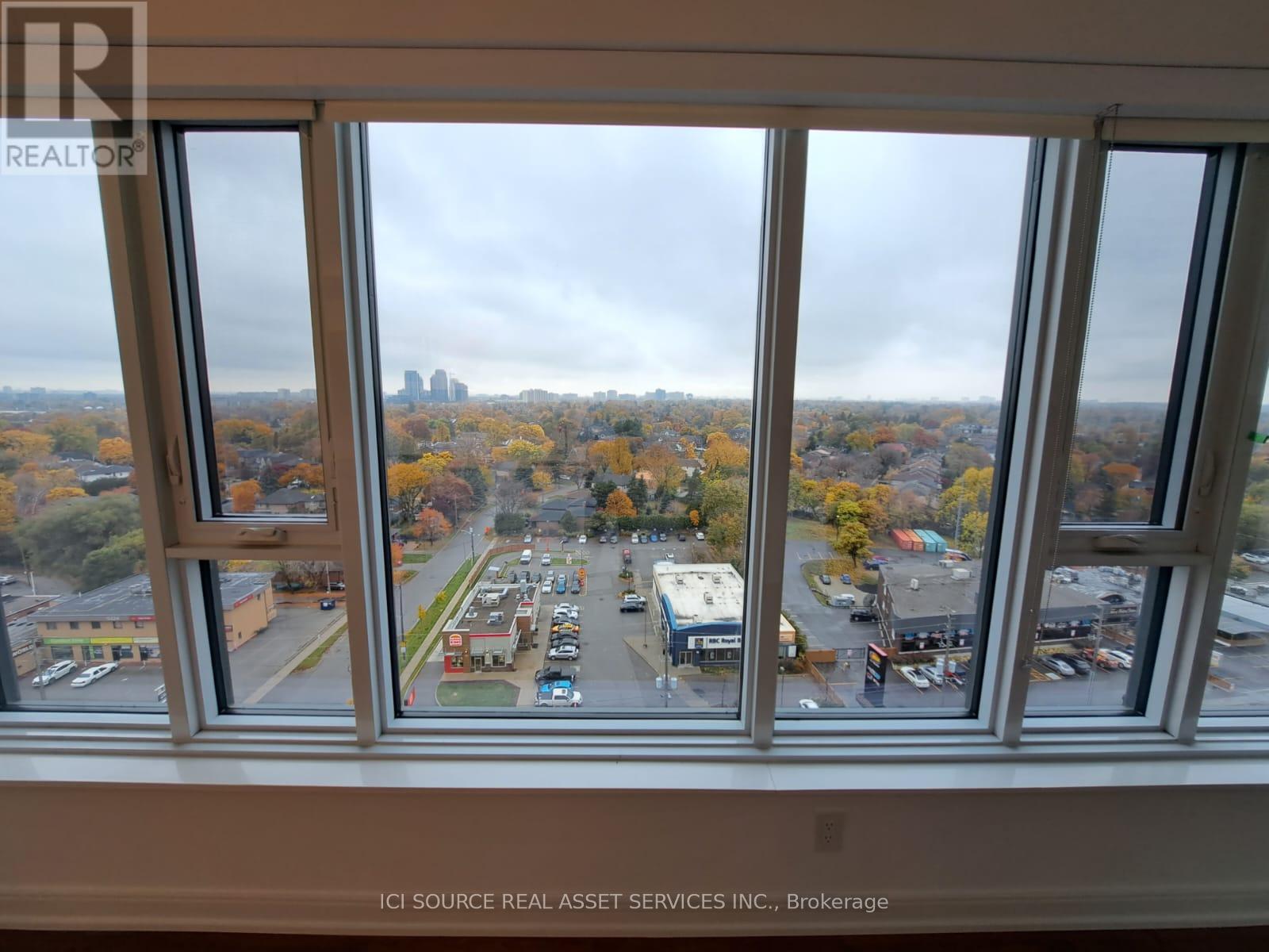 1304 - 30 Samuel Wood Way, Toronto, Ontario  M9B 0C9 - Photo 2 - W12821718