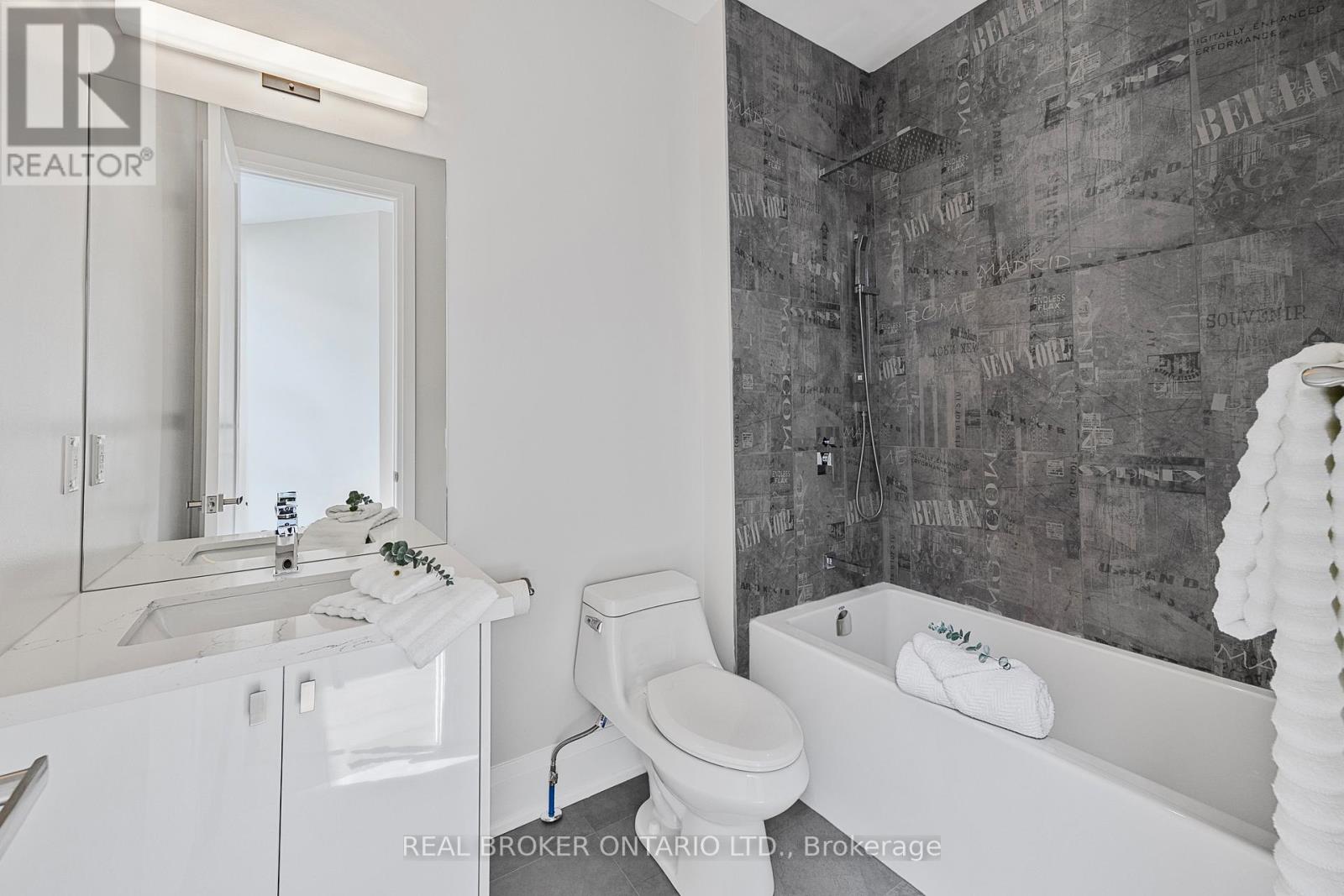 9a Maple Avenue N, Mississauga, Ontario  L5H 2R9 - Photo 29 - W12821722