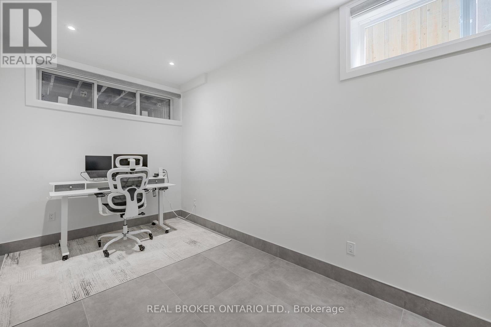 9a Maple Avenue N, Mississauga, Ontario  L5H 2R9 - Photo 42 - W12821722