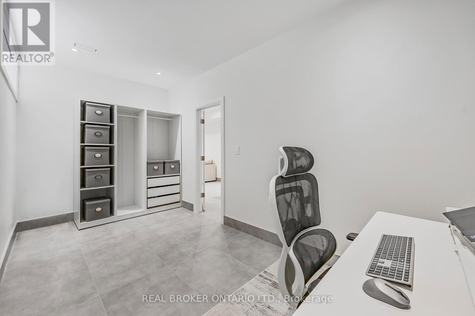 9a Maple Avenue N, Mississauga, Ontario  L5H 2R9 - Photo 43 - W12821722