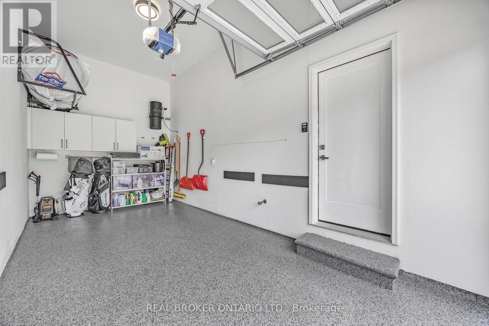 9a Maple Avenue N, Mississauga, Ontario  L5H 2R9 - Photo 47 - W12821722