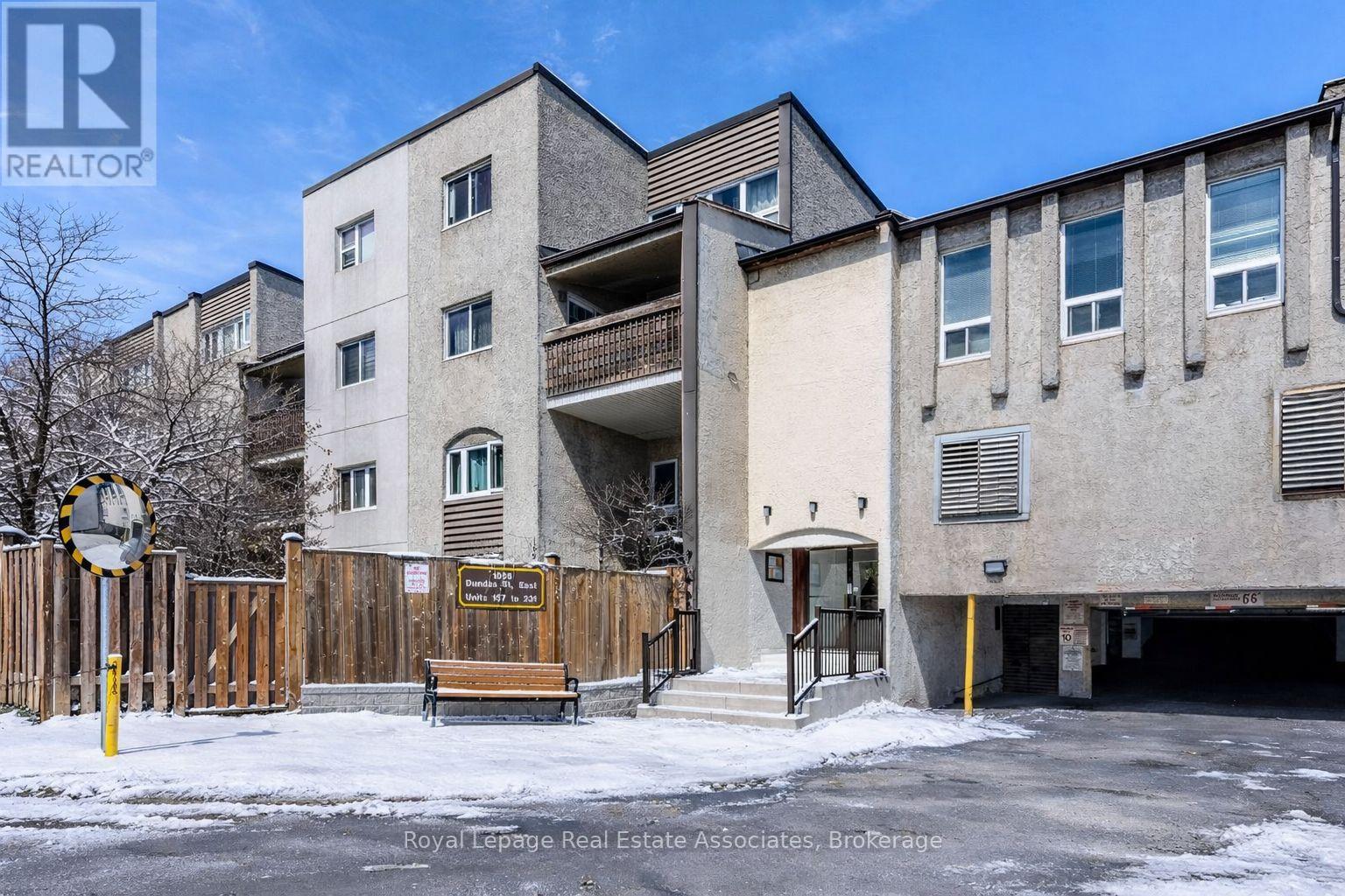 222 - 1055 Dundas Street E, Mississauga, Ontario  L4Y 3X6 - Photo 1 - W12821726