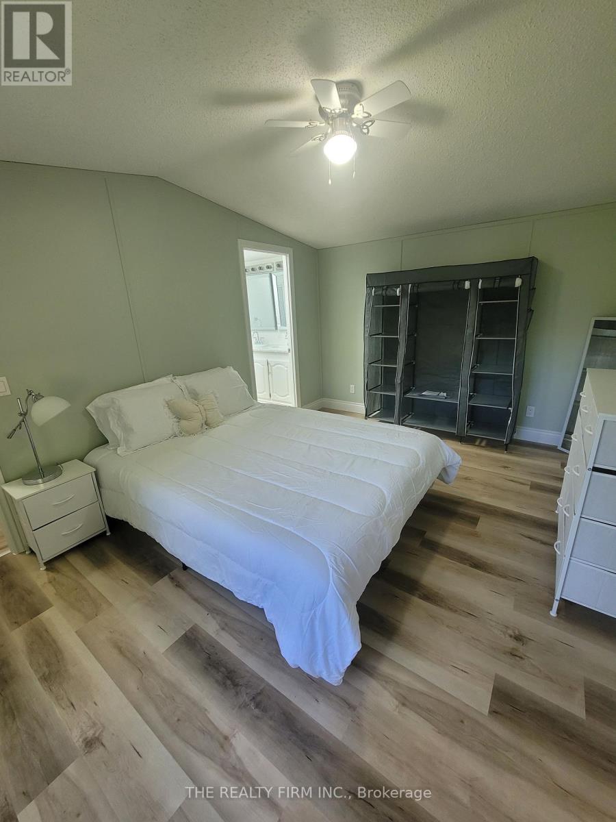 18 - 75049 Hensall Road, Huron East, Ontario  N0K 1W0 - Photo 13 - X12399152