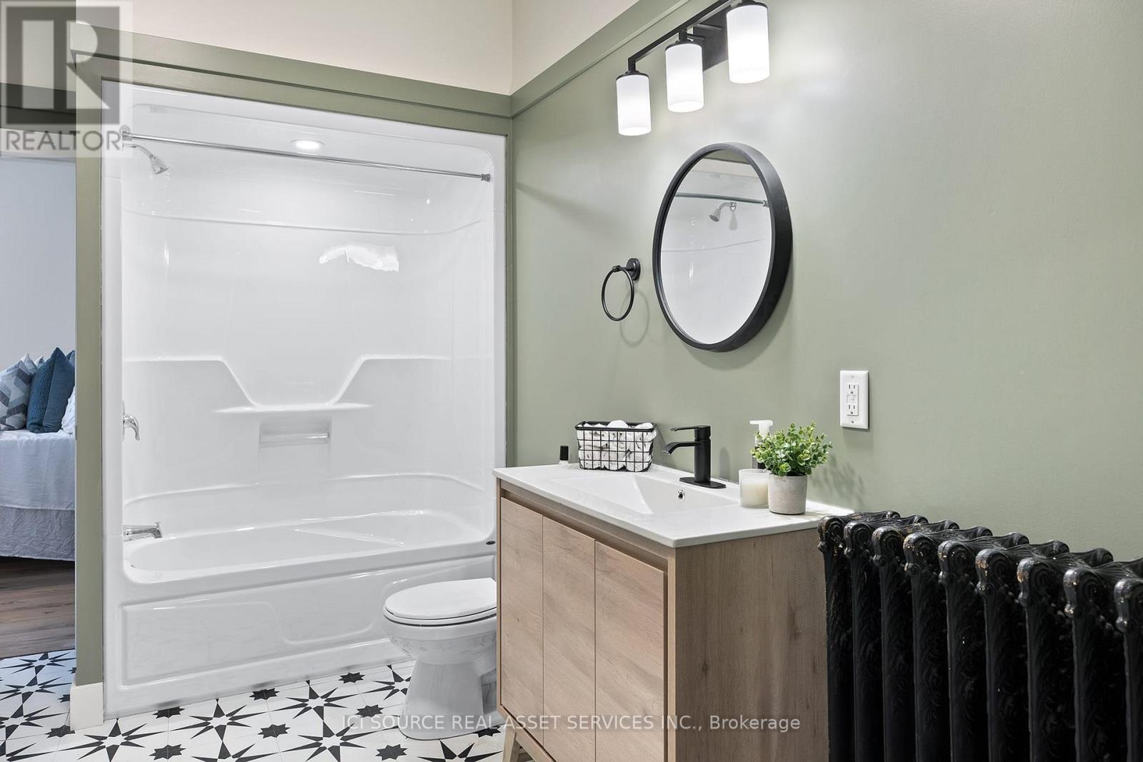 Unit 1 - 304 Lincoln Road, Windsor, Ontario  N8Y 2G4 - Photo 13 - X12821694