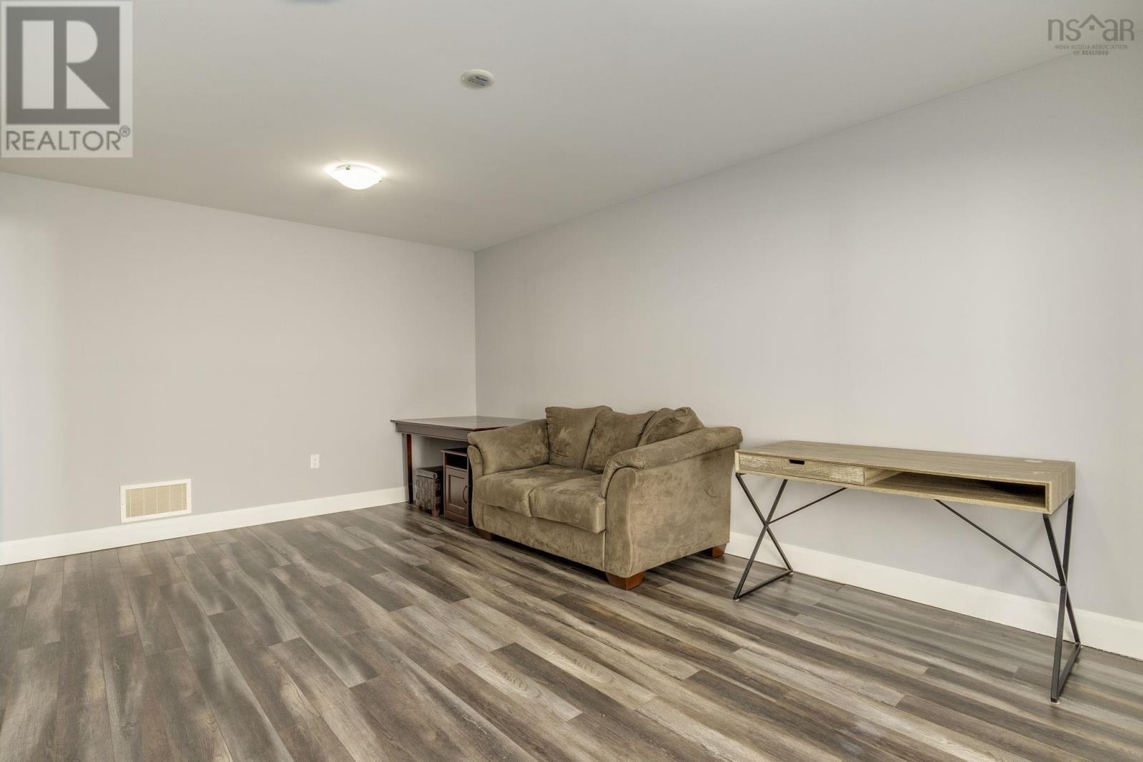 307 Fleetview Drive, Halifax, Nova Scotia  B3M 4V4 - Photo 35 - 202603294