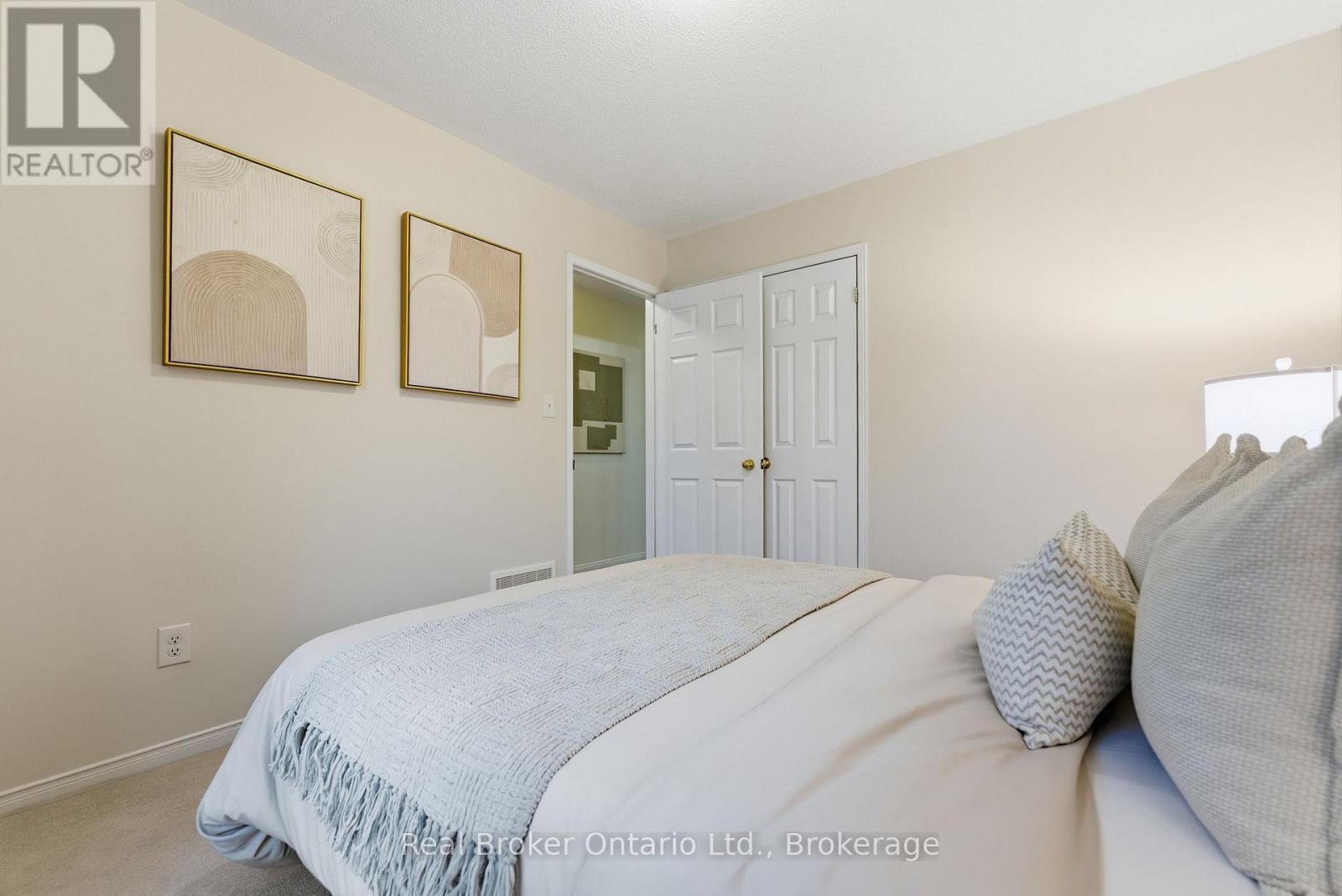 4637 Ashlar Crescent, Burlington, Ontario  L7M 0J2 - Photo 20 - W12821744