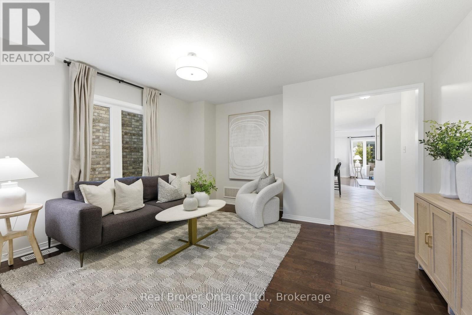 4637 Ashlar Crescent, Burlington, Ontario  L7M 0J2 - Photo 5 - W12821744