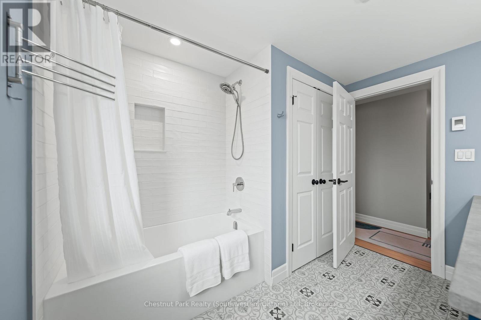 20 Latenda Place, Guelph, Ontario  N1G 3B8 - Photo 24 - X12821742