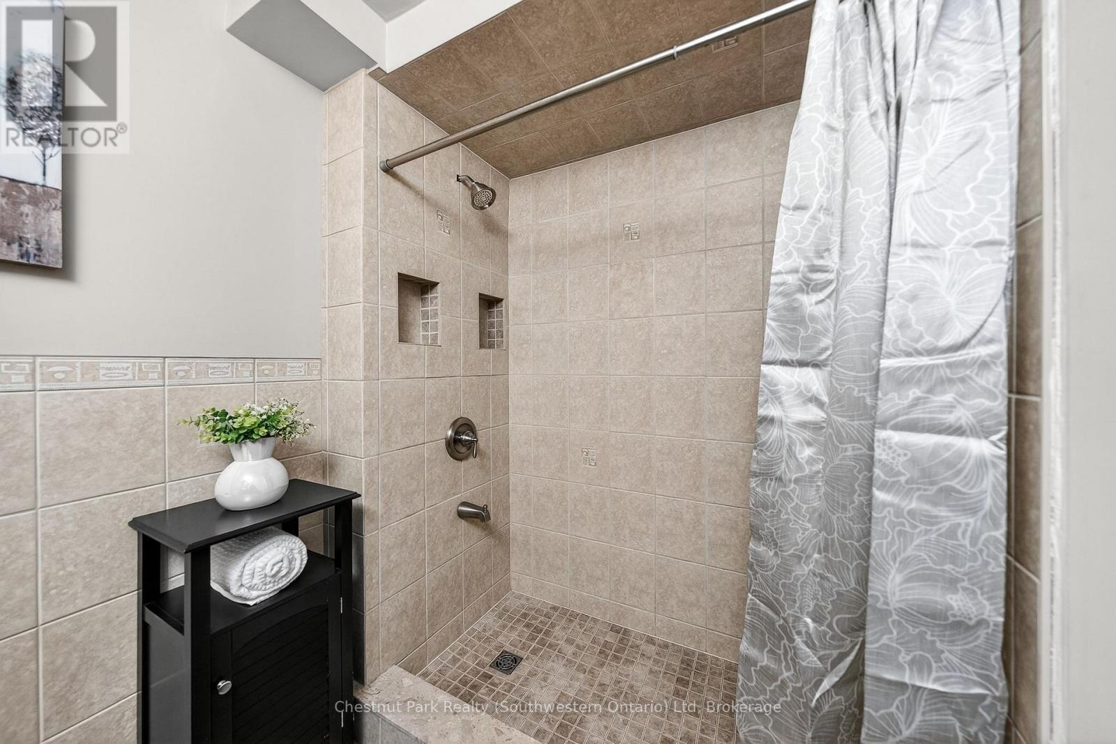 20 Latenda Place, Guelph, Ontario  N1G 3B8 - Photo 37 - X12821742