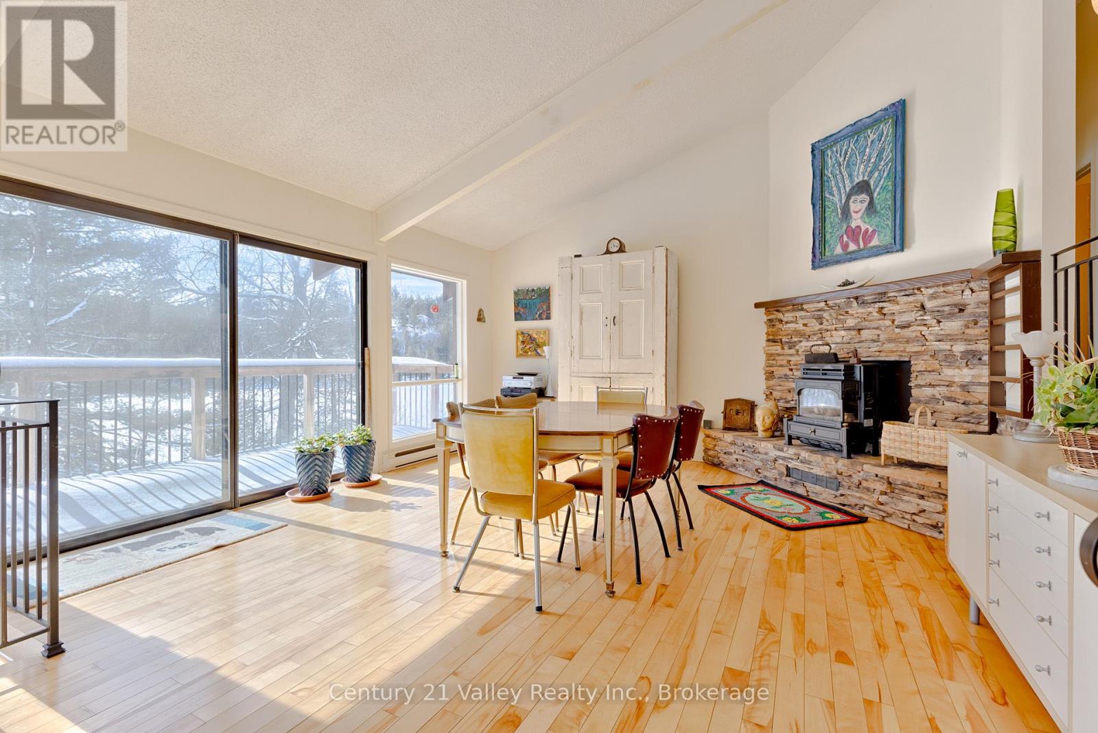 3233 Calabogie Road, Greater Madawaska, Ontario  K0J 1H0 - Photo 23 - X12821734