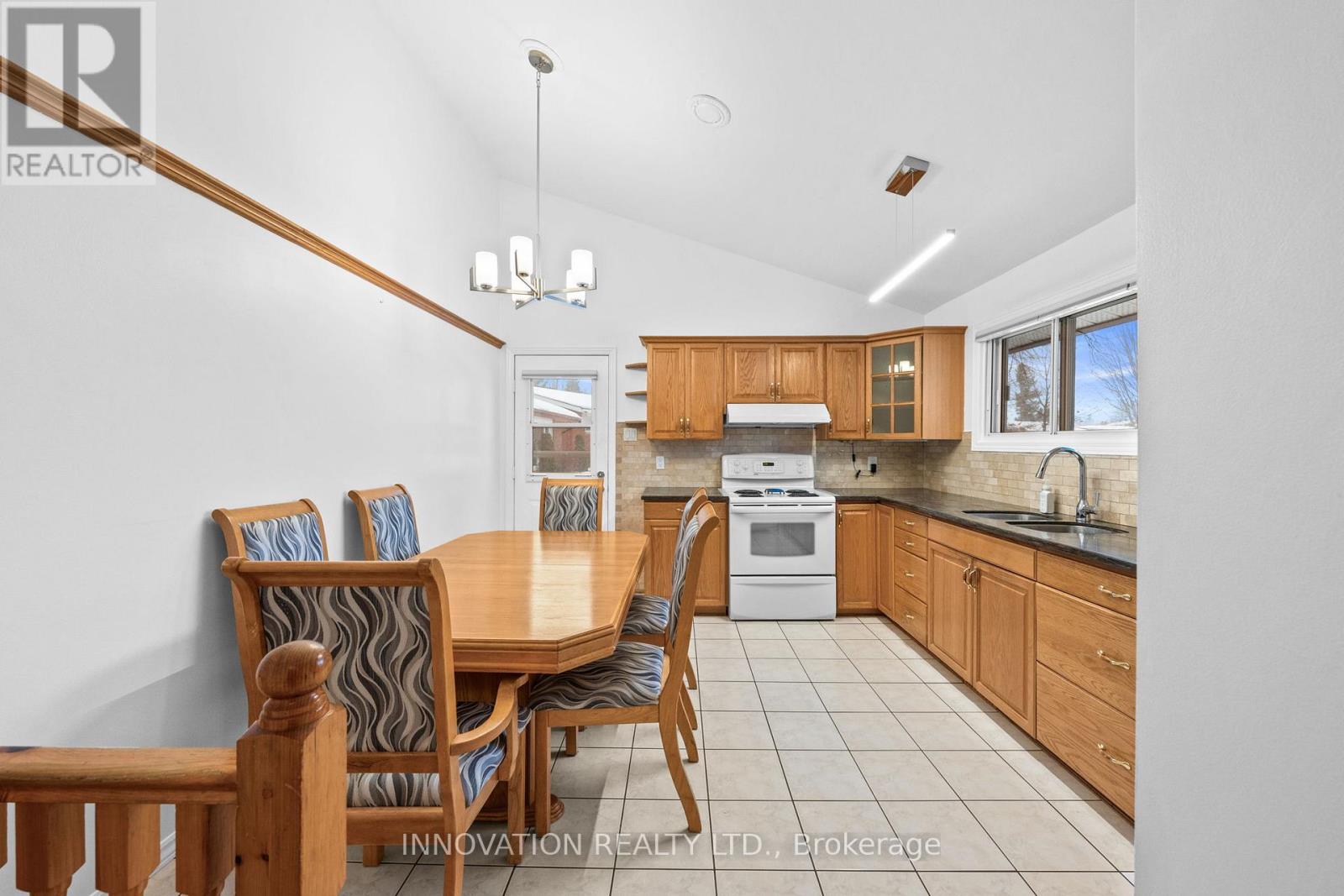 2278 Rembrandt Road, Ottawa, Ontario  K2B 7P5 - Photo 10 - X12821750