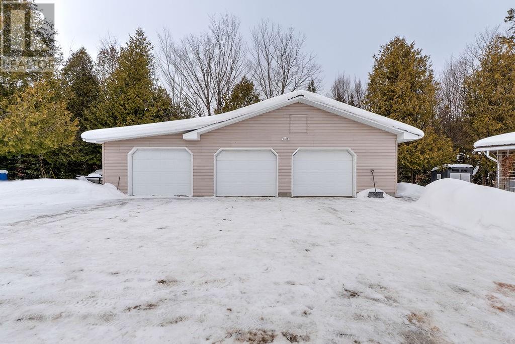 162 15th Sideroad E, Tehkummah, Ontario  P0P 2C0 - Photo 23 - 2126200