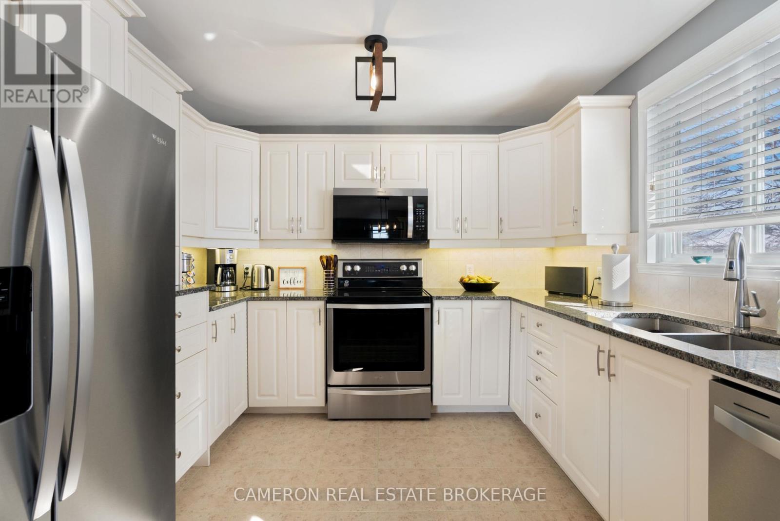 137 Markell Crescent, Cornwall, Ontario  K6H 6X1 - Photo 9 - X12821728