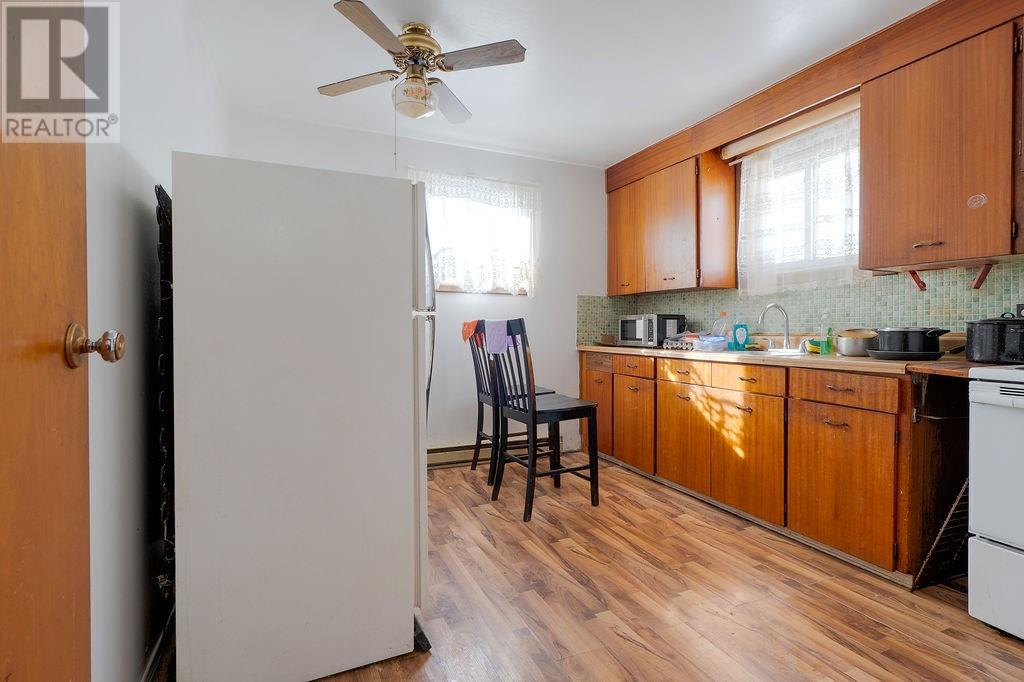 1990 Kenwood, Greater Sudbury, Ontario  P3B 1Z9 - Photo 5 - 2126528