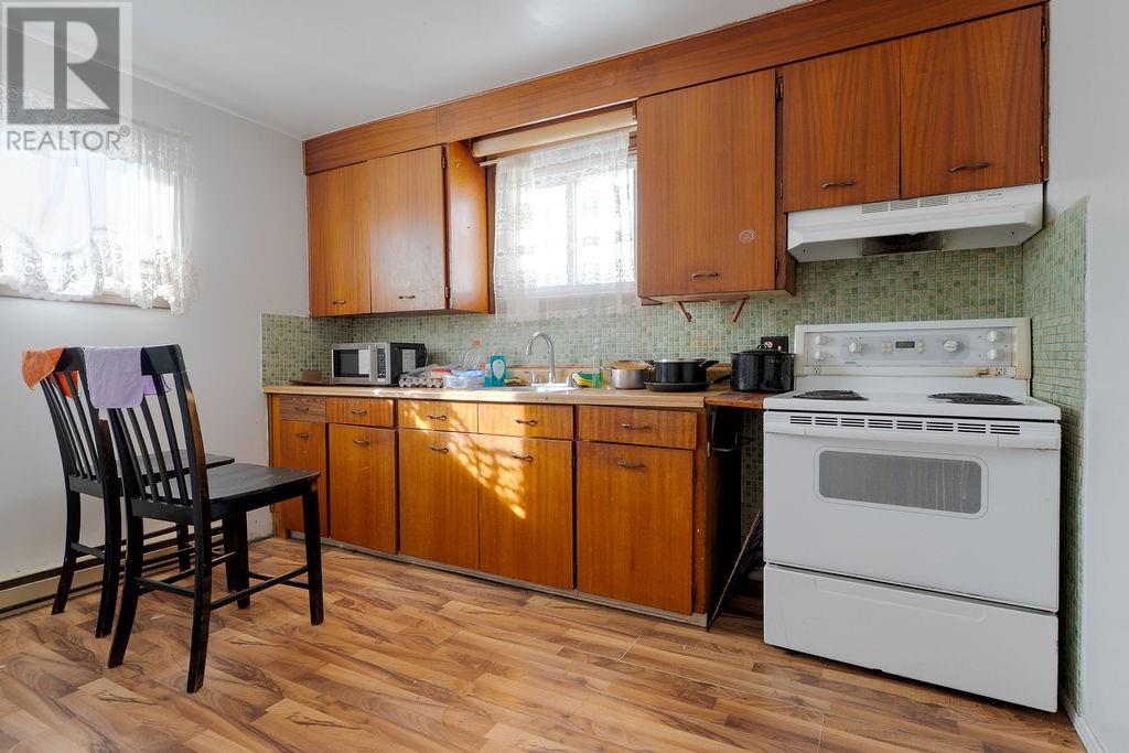 1990 Kenwood, Greater Sudbury, Ontario  P3B 1Z9 - Photo 6 - 2126528