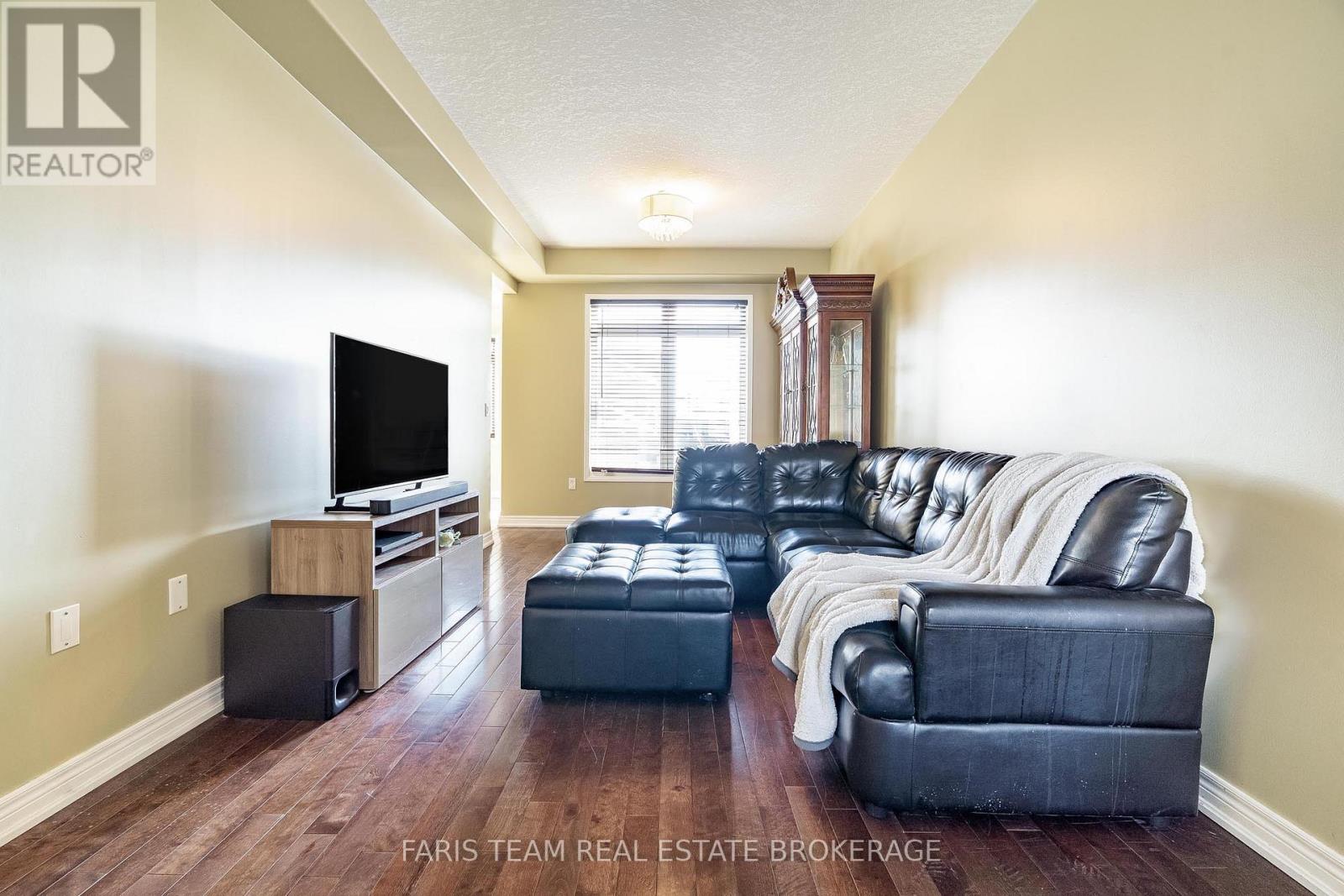 1845 Lamstone Street, Innisfil, Ontario  L9S 4Z8 - Photo 12 - N12821762